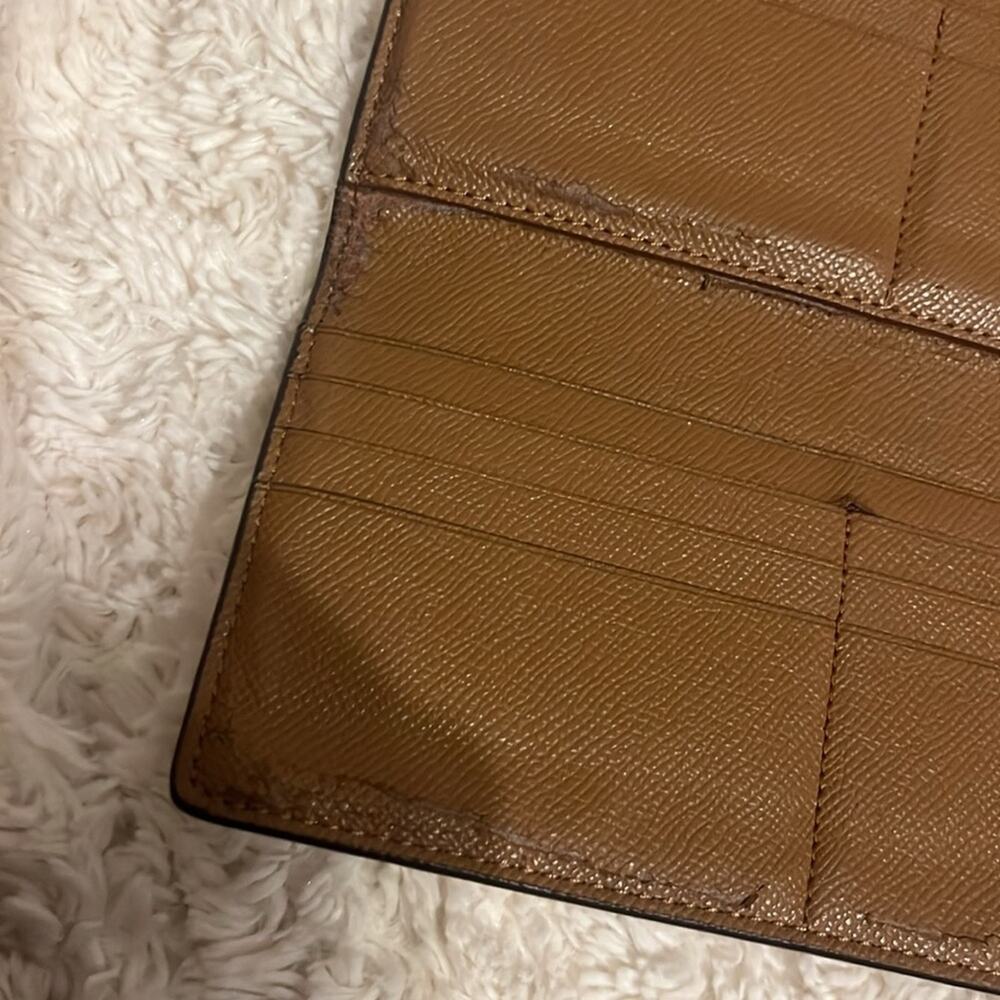 🎉COACH Wallet with checkbook holder! - Picture 6 of 9